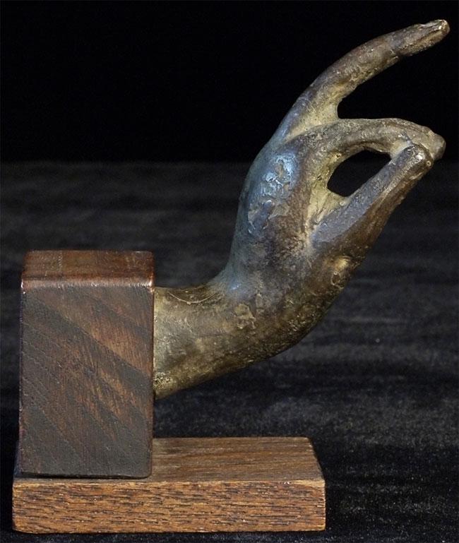 Small antique bronze Thai Buddha hand. Sits 3.75 inches (1 of 6)