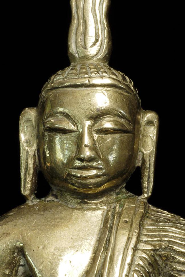 Very good antique Sri Lankan Buddha cast out of a (1 of 13)