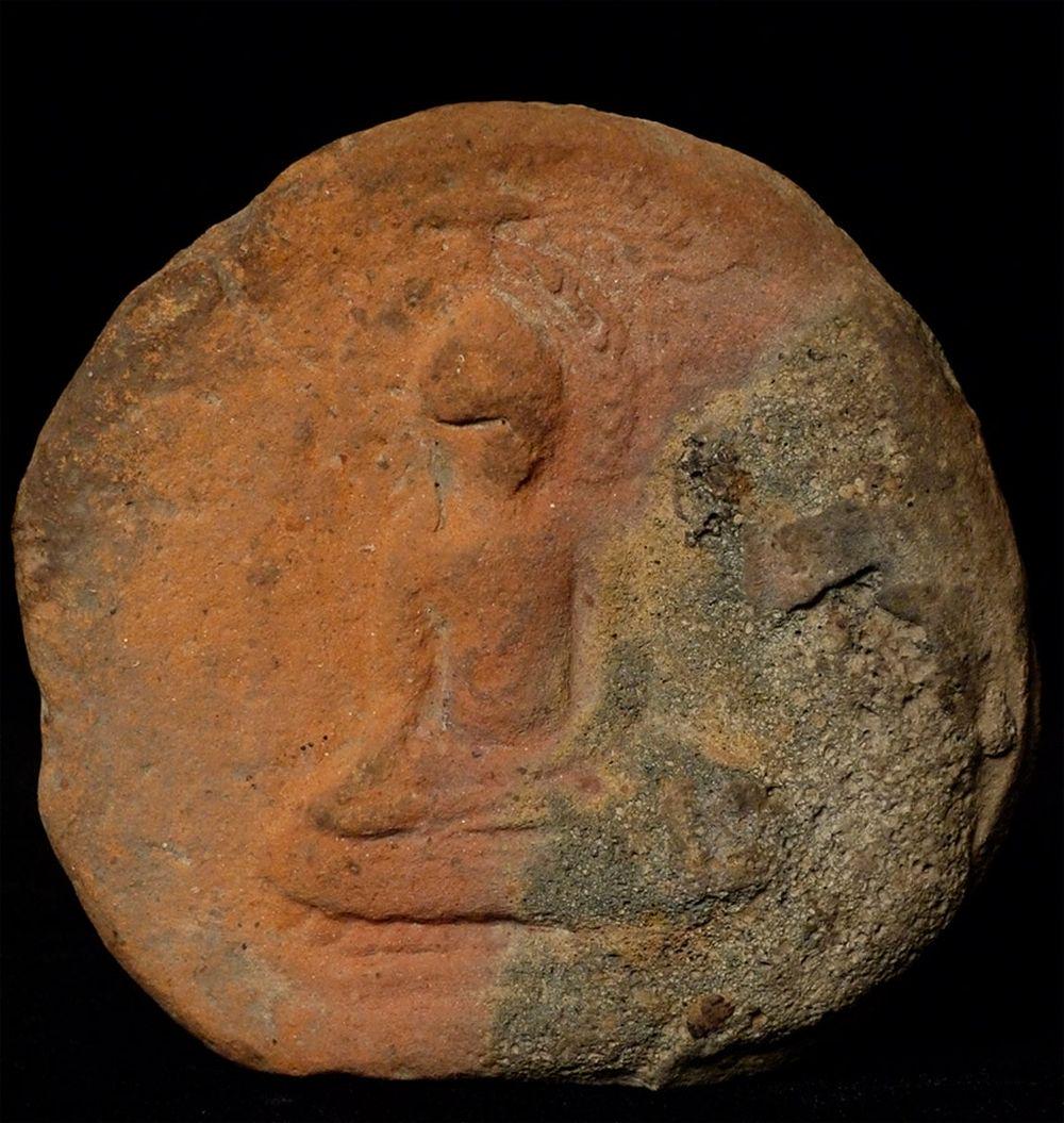Authentic Pyu or other very early Buddha tablet. (1 of 5)