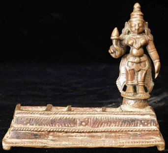 18thC Hindu Deity on a 3 deity base. Unusual.: Delightful Hindu Deity on a 3 deity base. Unusual. Very sweet face on the figure. Cast of copper. 3.5 inches tall by 3.75 inches long.