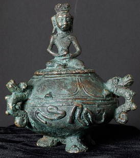 17thC Javanese bronze. Sits 4.25 inches tall.: 17thC Javanese bronze. Sits 4.25 inches tall. Incense Burner. Rare.