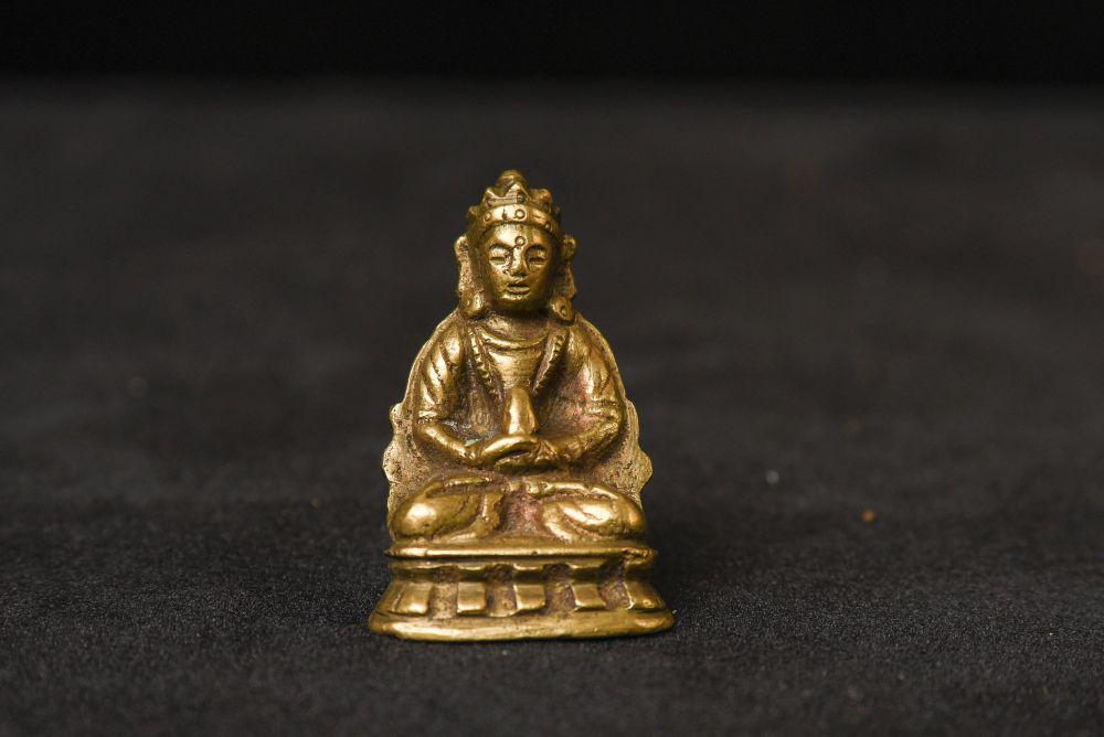 19thC miniature Mongolian Buddha or Boshiattva. (1 of 8)
