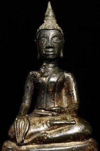 15th/16thC Thai Buddha from the ancient kingdom of: 15th/16thC Thai Buddha from the ancient kingdom of Fang, which used to exist in Northern Thailand. Nice example, with a great patina. Measures 7.5" tall