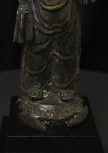 13-15th-century Standing Bronze Korean Buddha-Large, Lots of Character: This is a very distinctive 13-15th-century standing bronze Korean Buddha. As you can see in the photos, there is a very closely related companion piece, which I also up for auction. My strong preferen