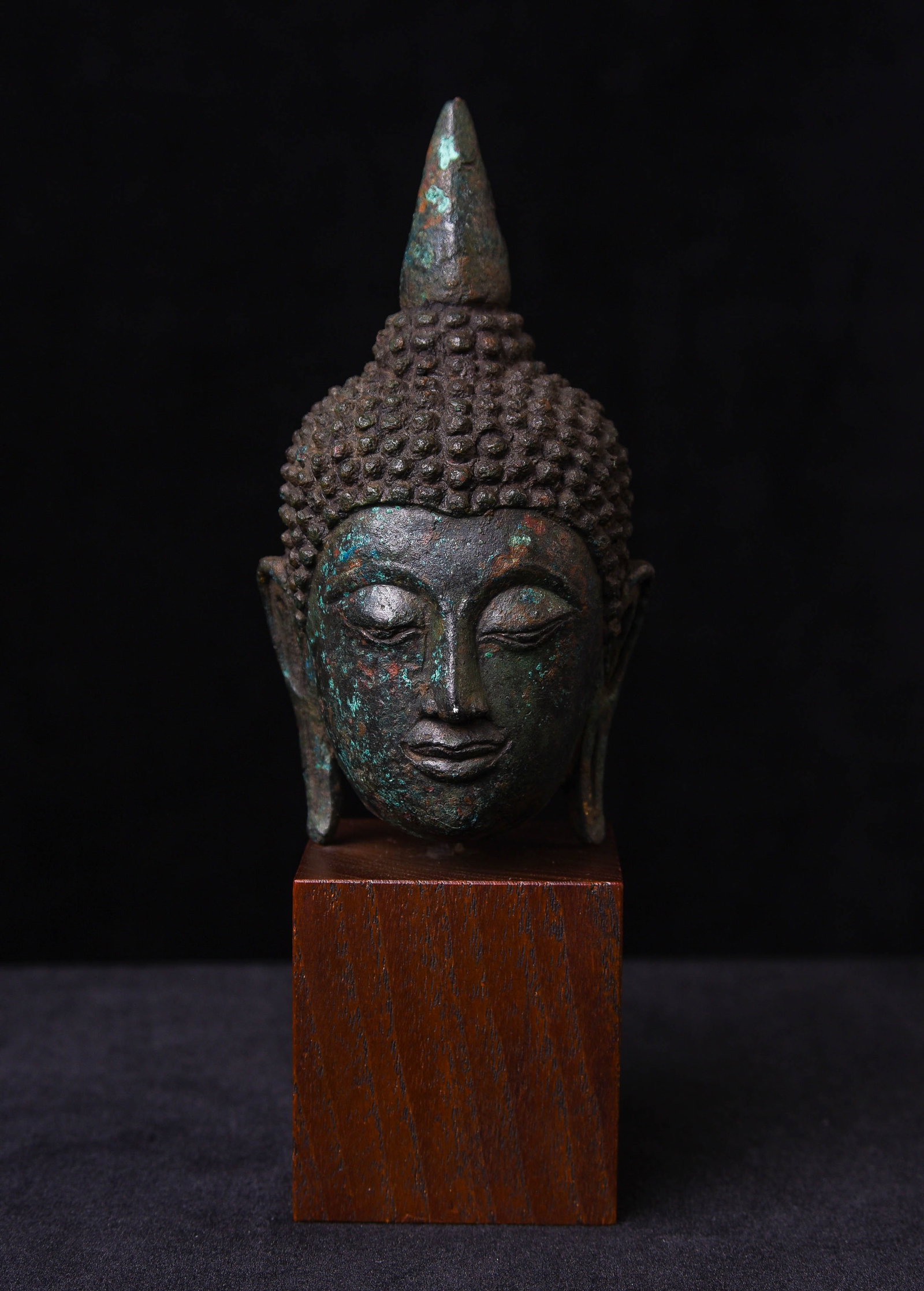 Superb 15/16thC Thai Bronze Buddha Head. (1 of 13)