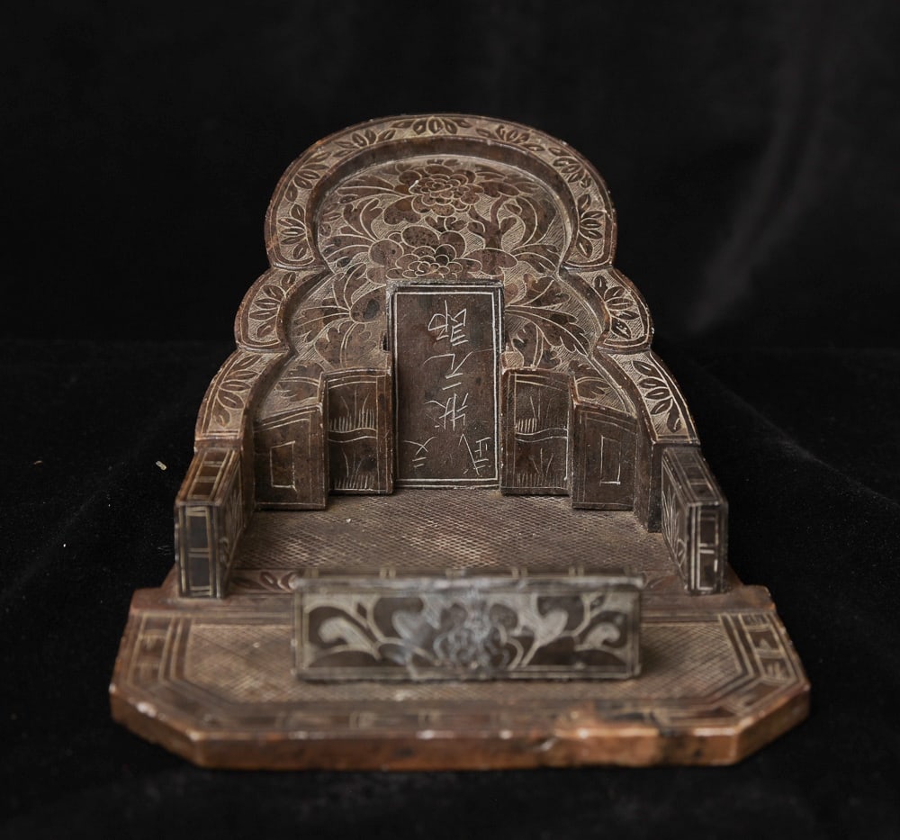 A beautiful Chinese stone reliquary. Based on the (1 of 10)