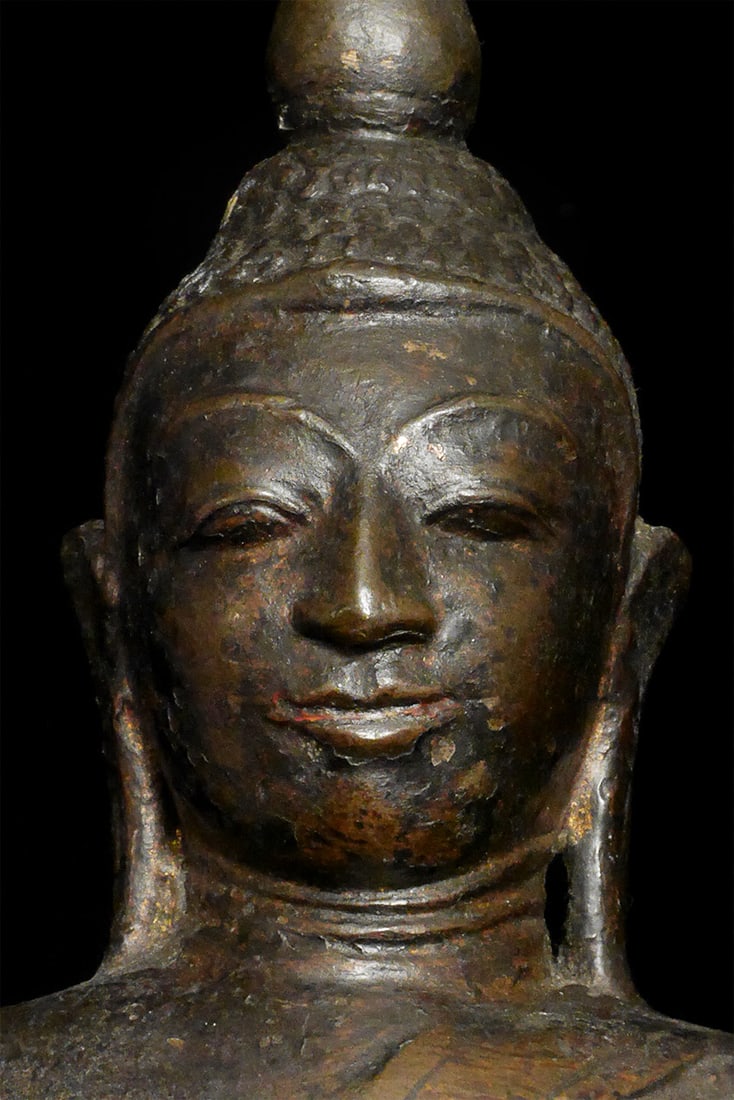 18thC Burmese Bronze Buddha, Beautiful Face (1 of 9)