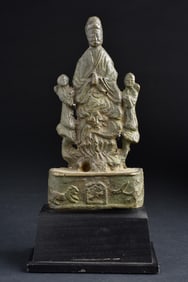 Very early Chinese bronze Buddha with attendants. 9009