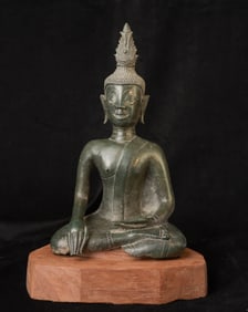 15/16thC Thai Bronze Buddha with "Jade Skin" Patina.