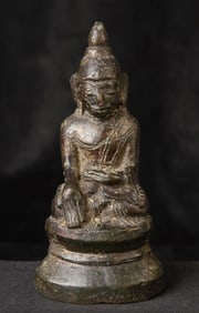 18th century Burmese bronze Buddha in a late Ava/early Shan style