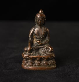 18/19thC Antique Solid Cast Miniature Chinese Bronze Buddha.