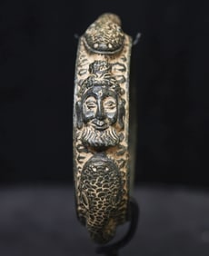 2-7thC or later Gandhara Starving Ascetic Buddha in the form of Hardstone bracelet-Museum Piece