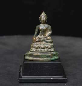 A rare early Chieng Sen Thai bronze Buddha from the late 14thC- early 15thC.