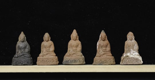 Box Lot #6 The following lot is one of a group of box lots listed in the current auction.