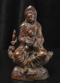Fine Ming/Ching Quanyin with baby. Great finesse to the