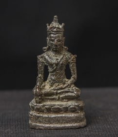 16-18thC Thai bronze Buddha. 1.5 Inches tall. authentic miniature Ayuthaya in Royal Attire