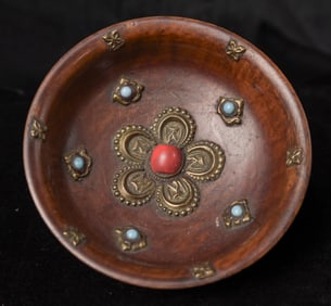 Old/Antique Tibetan Buddhist Burl Altar/Display Bowl.