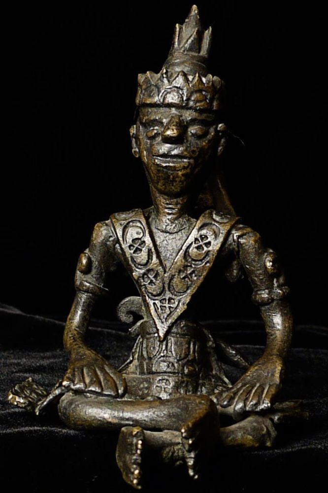 Antique meditating Garuda, probably from Indonesia.: Antique meditating Garuda, probably from Indonesia. 4.5" tall.