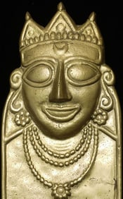 Delightful vintage folk art Hindu plaque is 8.75"