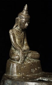 18/19thC Burmese Buddha on an unusual base.