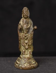 Very early Japanese bronze Buddha. Rare type.