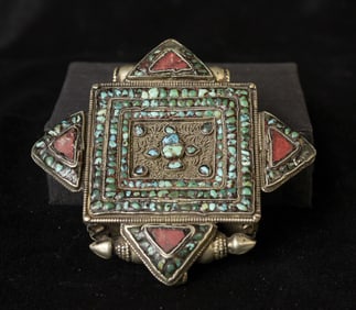 Superb Nepalese Gau Box- Silver with Turquoise.