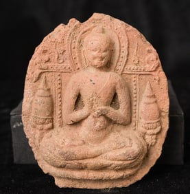 Fine quality Pyu era (pre-10th century) Burmese Buddha made of terracotta.