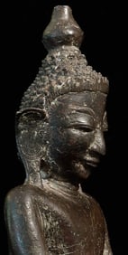 Interesting 18thC Burmese Shan Bronze Buddha. 10" total height.