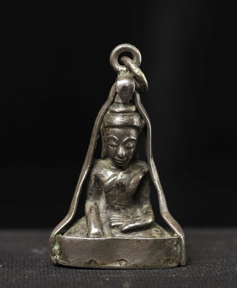 18thC Solid Silver Cambodian Buddha in a silver amulet holder that allows it to be worn. (1 of 9)