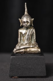 17/18thC Cambodian Silver Buddha-Rare Solid Cast Miniature