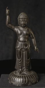 Japanese Bronze Edo or earlier Baby Buddha. Stands proudly at 6 inches tall.: Japanese Bronze Edo or earlier Baby Buddha. Stands proudly at 6 inches tall. Points to the heaven and earth as witness that he is here. This is a traditional form in China, Japan and Korea. Beautiful