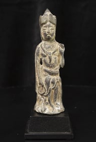 Very early Korean Buddha Bodhisattva. Remains of high karat gilding. Authentic!