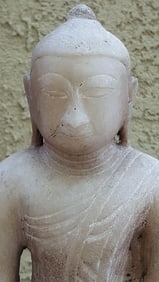 Burmese 18/19thC alabaster Buddha.