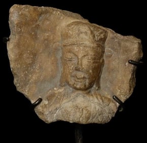 Beautiful Stone Tang or earlier Chinese Buddha (5th/9thC).