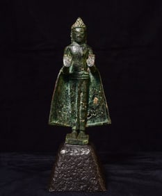 10thC or Earlier Thai Buddha. Solid cast in a very early method.