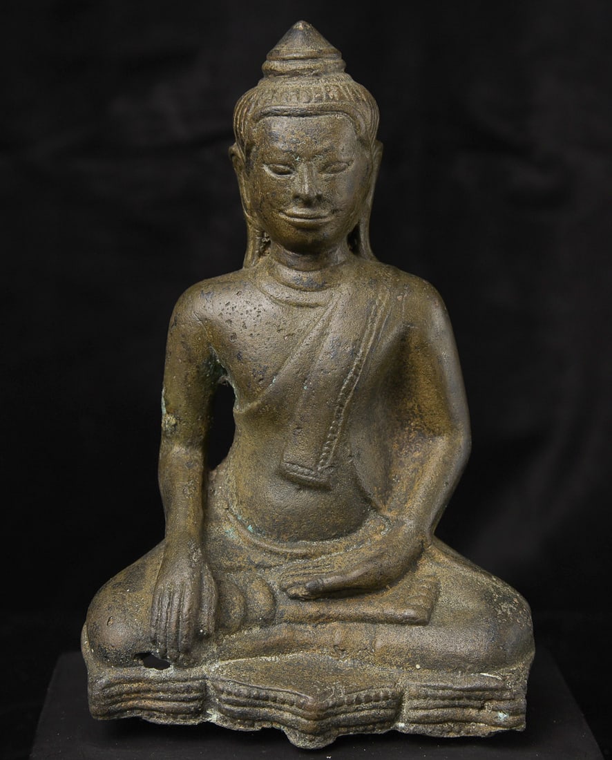 Superb 13th Century Thai Bronze Lopburi Buddha: Superb 13th Century Thai Buddha in the transitional style between Khmer and Thai Buddhist styles (Lopburi). Very thinly cast example, as bronze was extremely scarce during some periods in Thailand dur