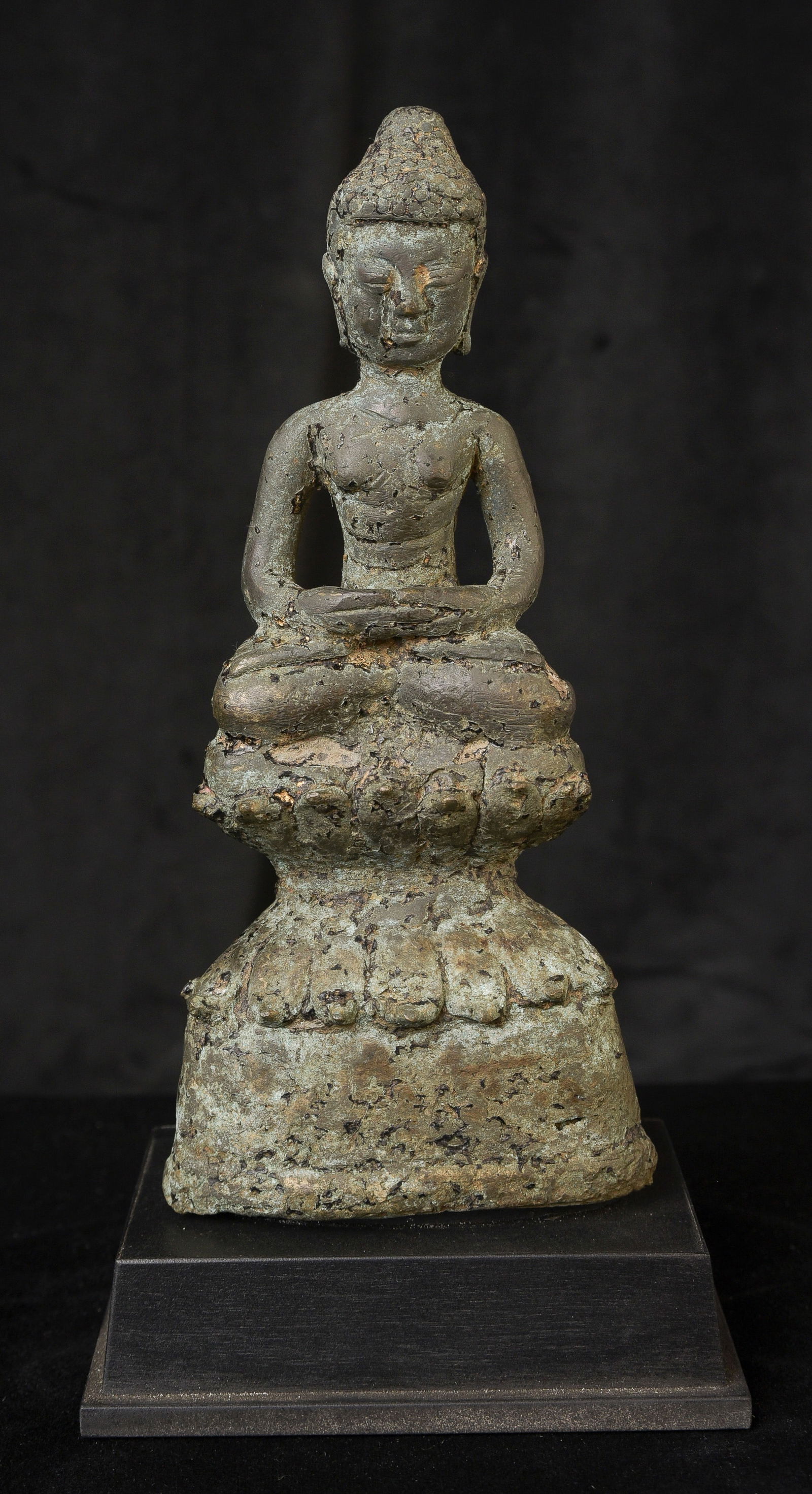 9th-11thC(PAIR) Burma Mon Style Bronze Buddhas w/dif. Mudras: 9th-11th Century pair of Burmese, Buddhas in an early Mon style with possible Pyu elements. Note the extremely unusual Mudra of one of them (hands under the armpits). They have remains of early lacque