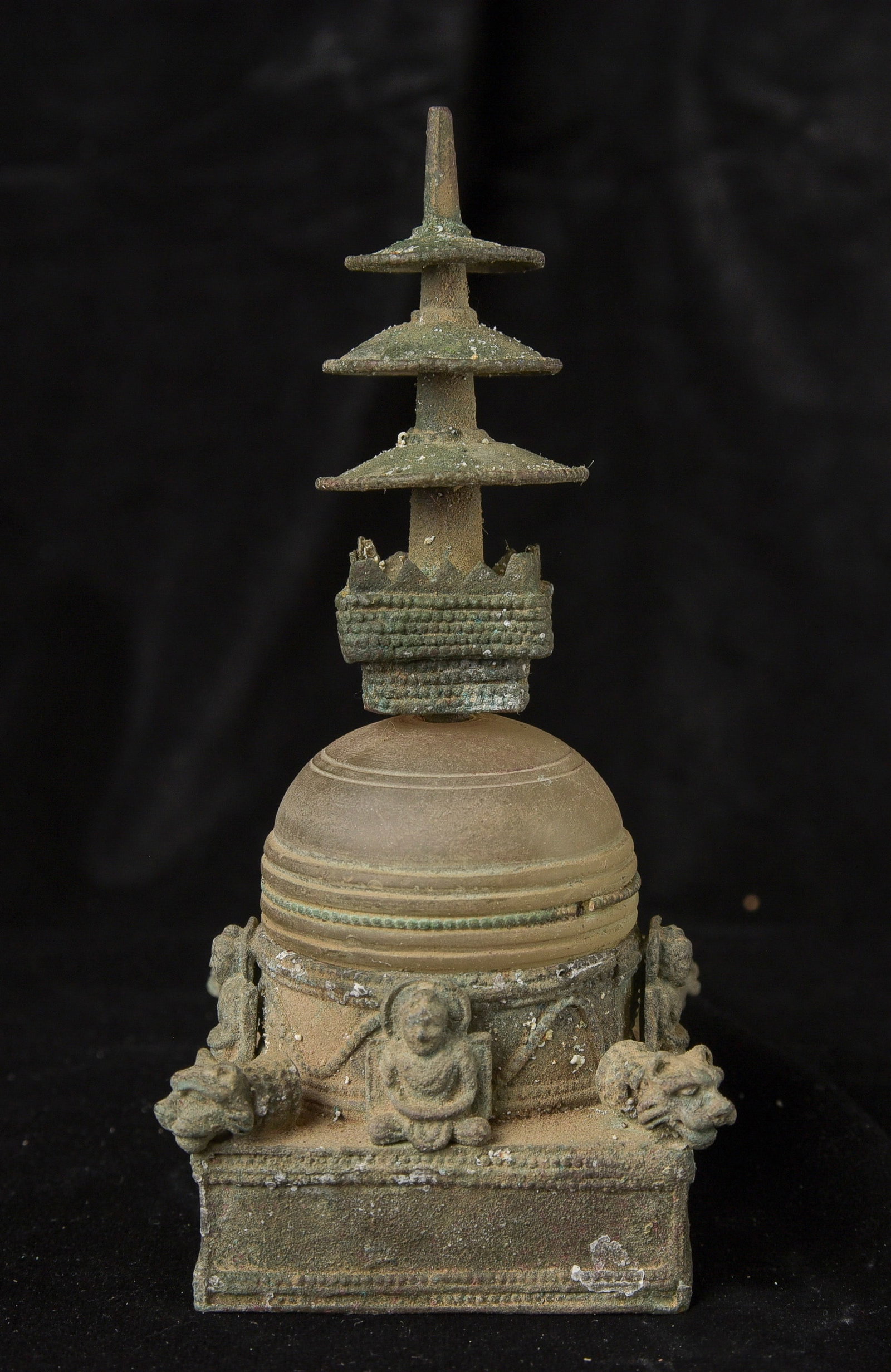 Gandhara Stupa-Well cast bronze, finely carved old glass (?) crystal-Look (1 of 17)