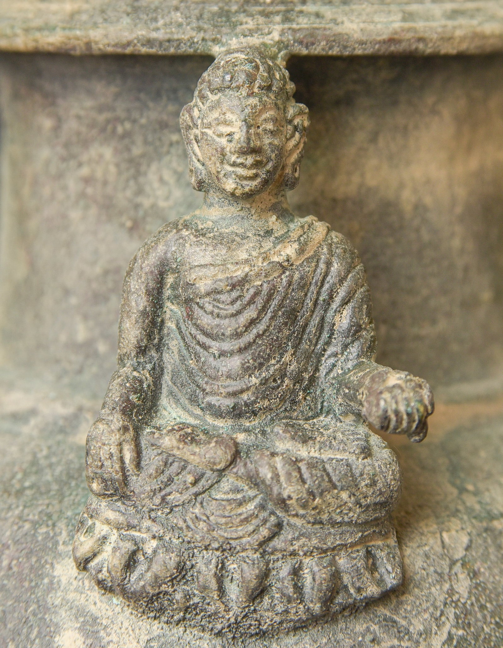 Bronze Buddhist Stupa, The sections stack loosely together. - 15