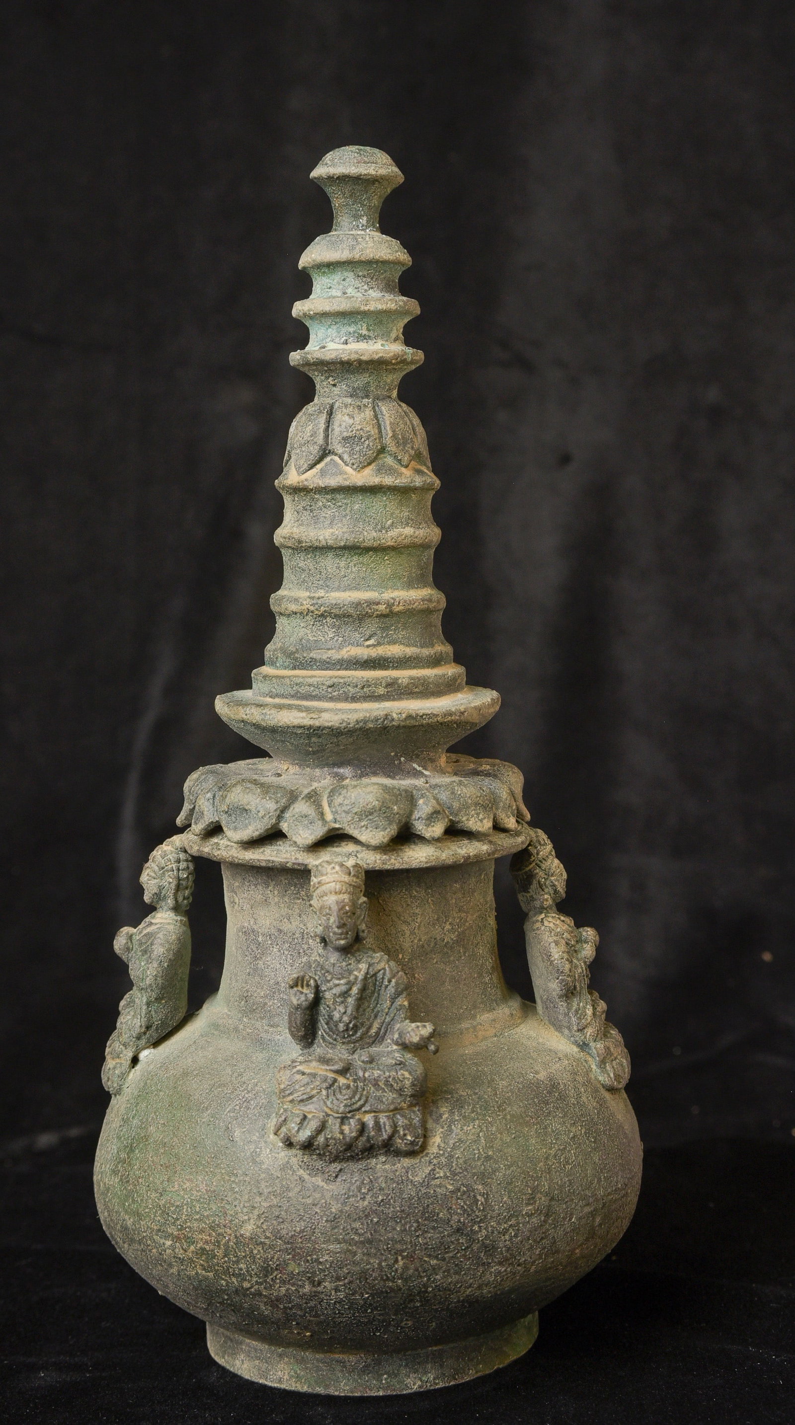 Bronze Buddhist Stupa, The sections stack loosely together. (1 of 20)