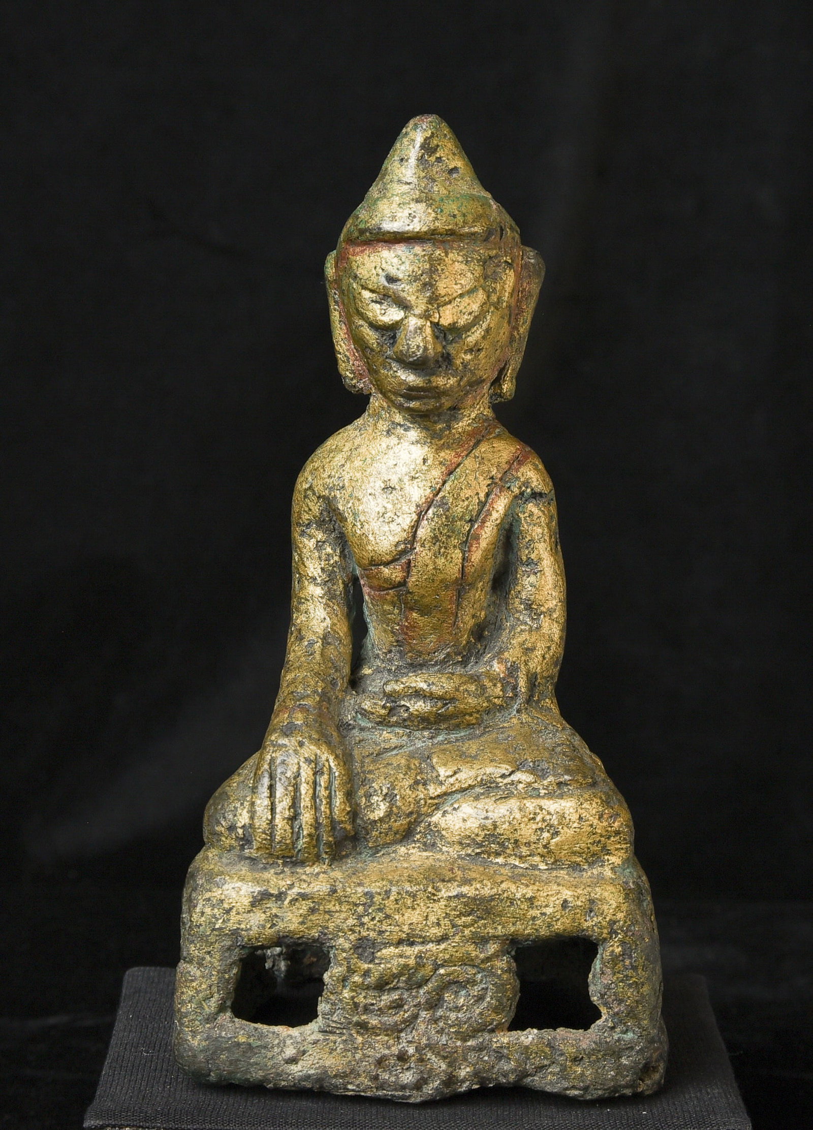 EARLY Burmese Buddha-probably Pre- Pagan, and related to early Mon sculpture. (1 of 9)