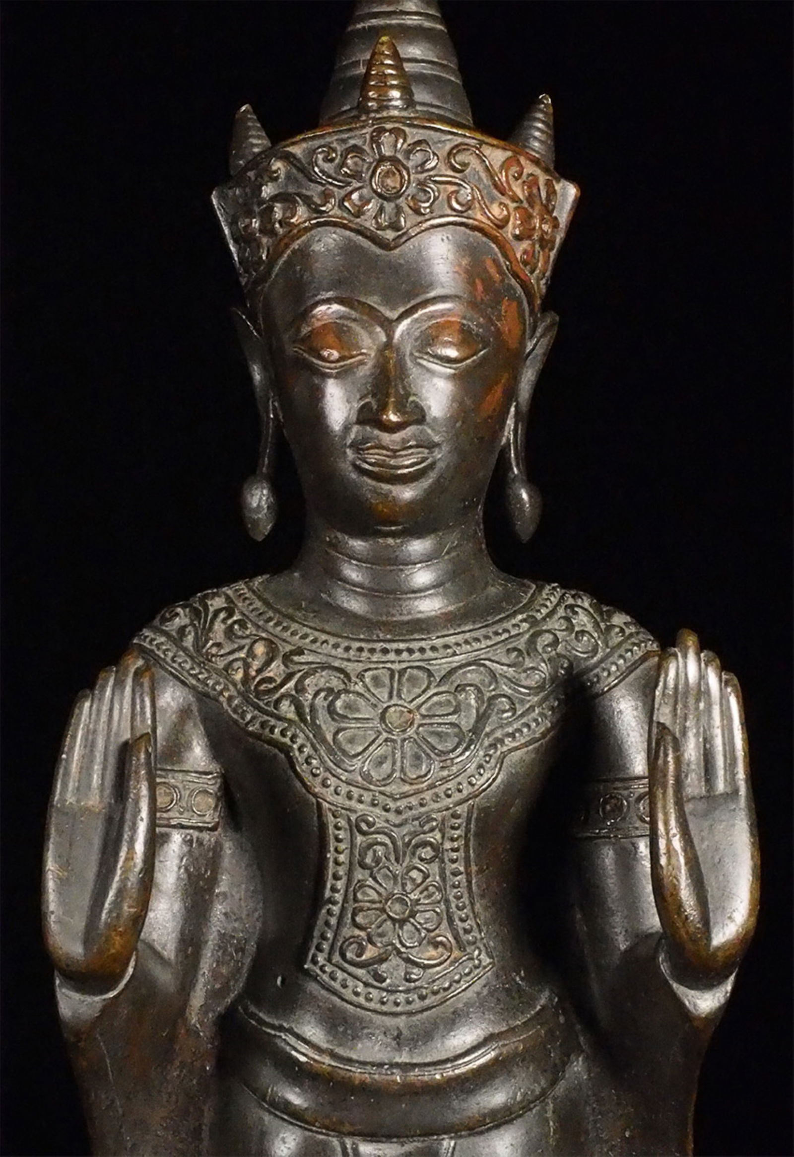 Very fine 17thC Thai bronze Buddha. (1 of 10)