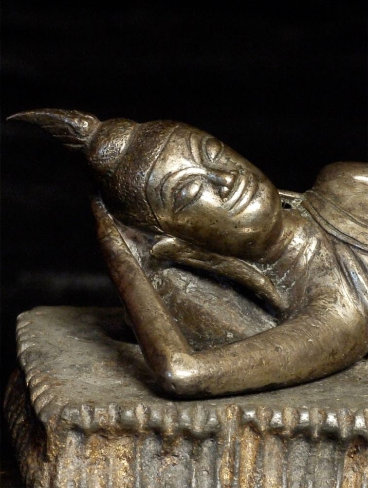 Solid silver 18thC Ayuthaya Reclining Buddha - Rare Type. (1 of 8)
