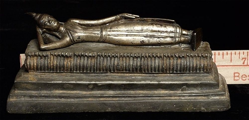 Solid silver 18thC Ayuthaya Reclining Buddha - Rare Type. - 8