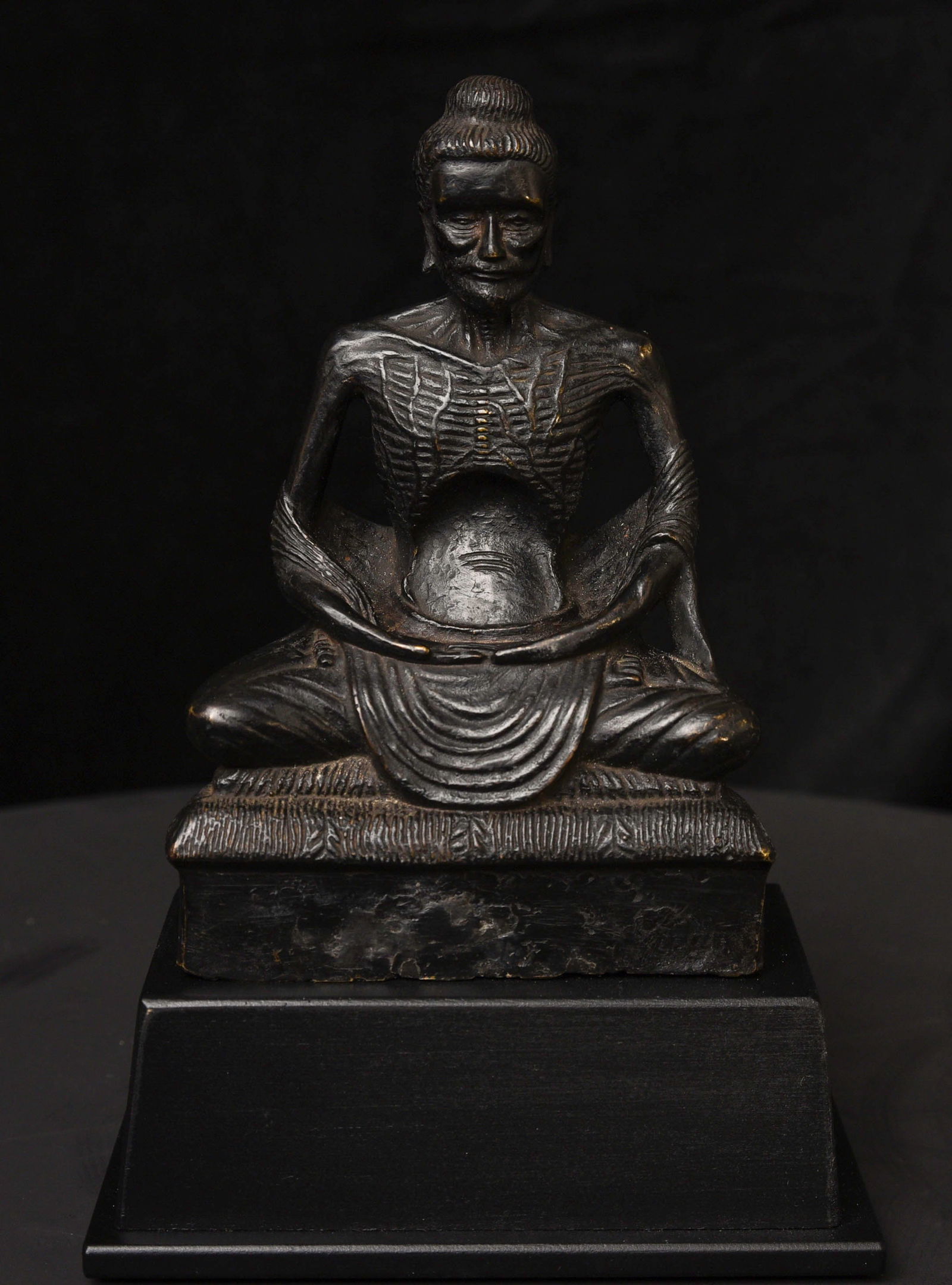 18/19thC Thai Bronze Starving Buddha- Masterpiece of Bronze Casting (1 of 19)