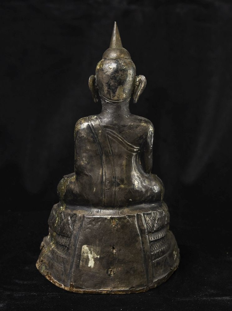 Extremely expressive repousse silver late Ayuthaya. - 4