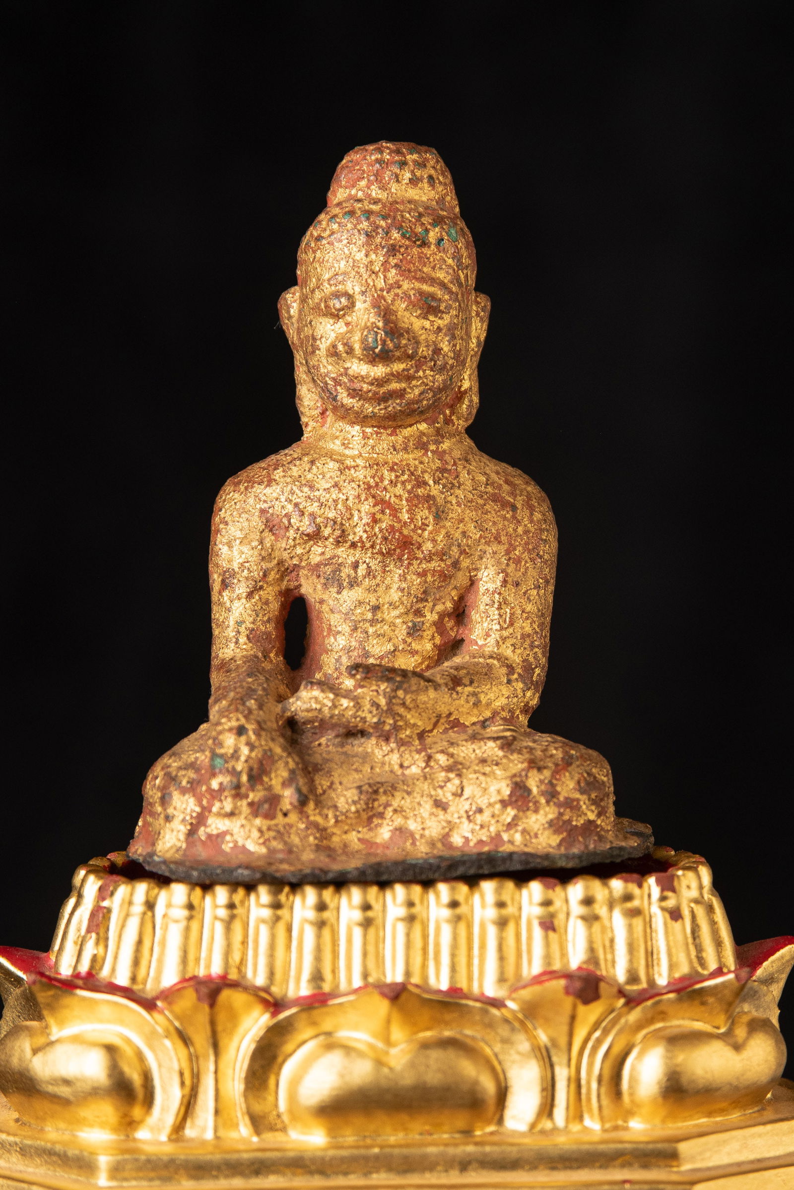 6th–7th Century Burmese Pyu Bronze Buddha with Original Gilding: This rare Burmese bronze Buddha dates to the 6th or 7th century and belongs to the Pyu period, representing one of the earliest surviving traditions of Southeast Asian Buddhist sculpture. Despite its