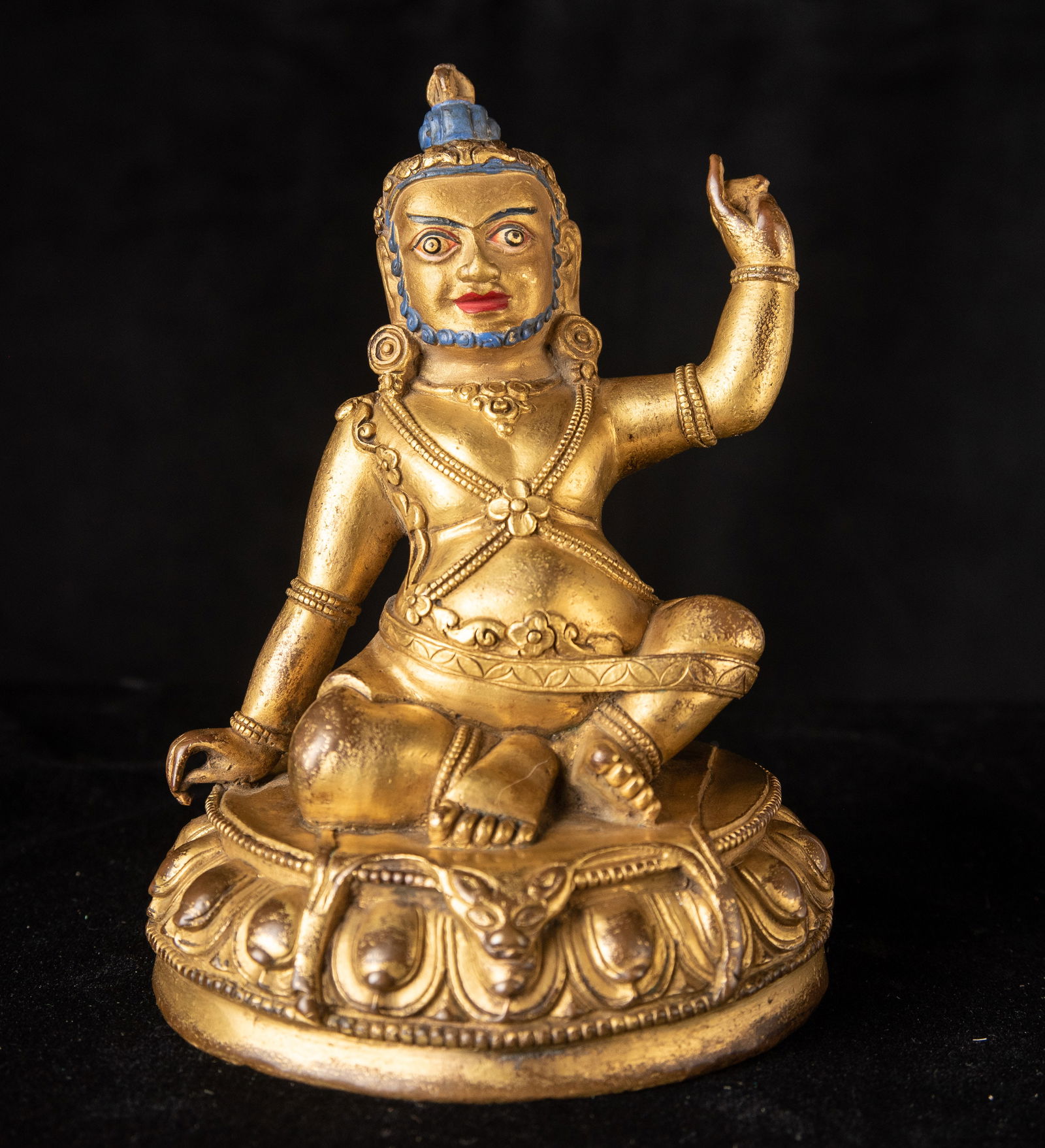 Antique gilded Tibetan bronze figure. Animated. (1 of 16)