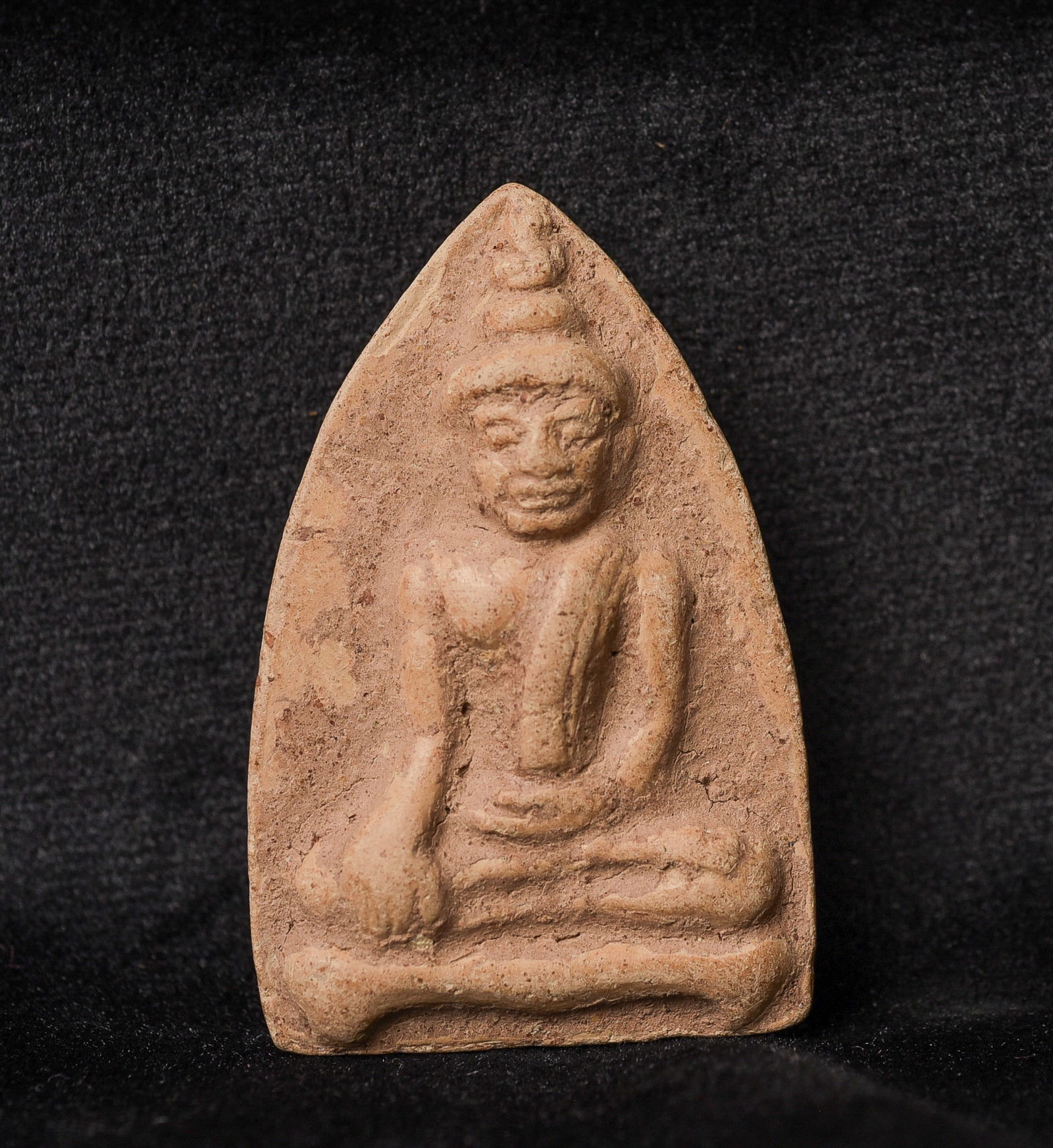 Antique two-sided Thai amulet from a major collection of a lifelong collector.: Antique two-sided Thai amulet from a major collection of a lifelong collector of Buddhist amulets, tablets, and other small items, primarily from southeast Asia. This amulet looks to be 17/18 century.