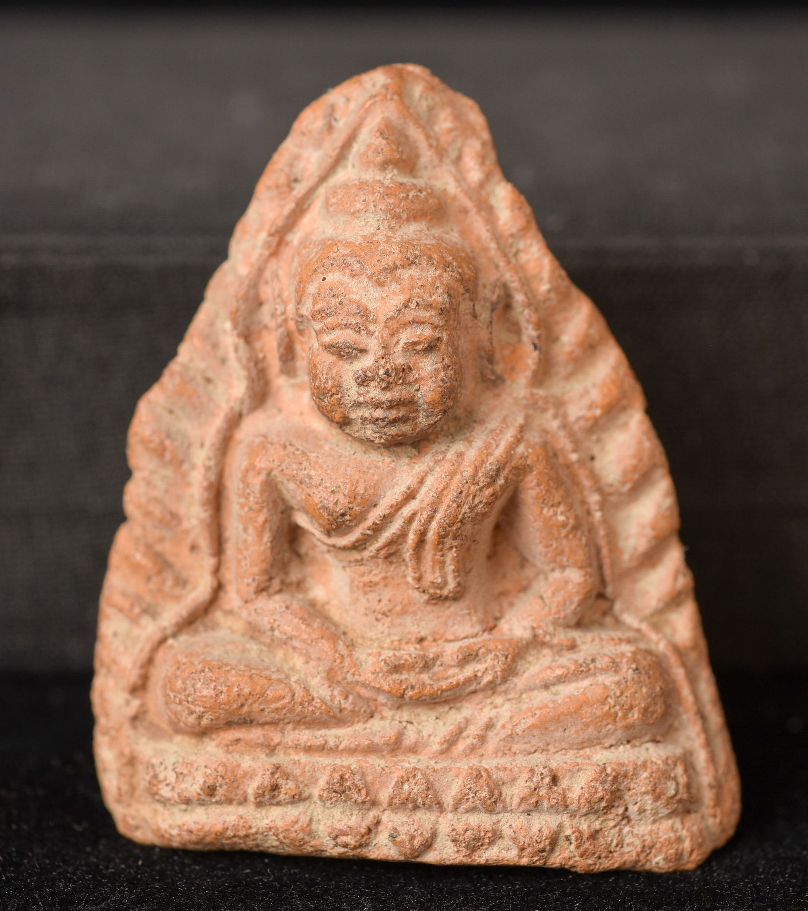 15thC Rare Thai or Cambodian Amulet. Special type.: 15thC Rare Thai or Cambodian Amulet. Special type. ( 2"H x 1.5"W x 1"D ) - 40g.